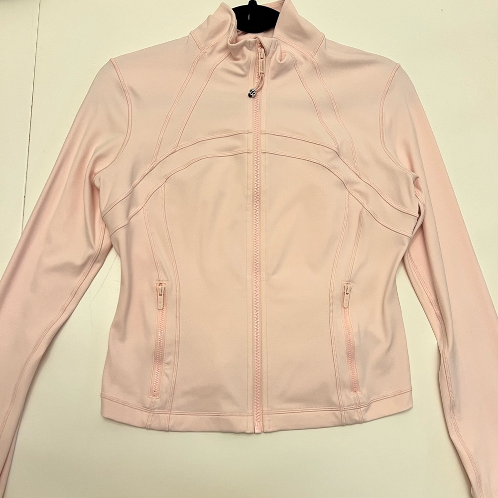 Lululemon cropped define jacket – strawberry milkshake size 10!